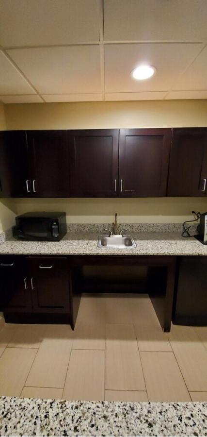 Holiday Inn Express Pittsburgh West - Greentree, An Ihg Hotel Crafton Buitenkant foto