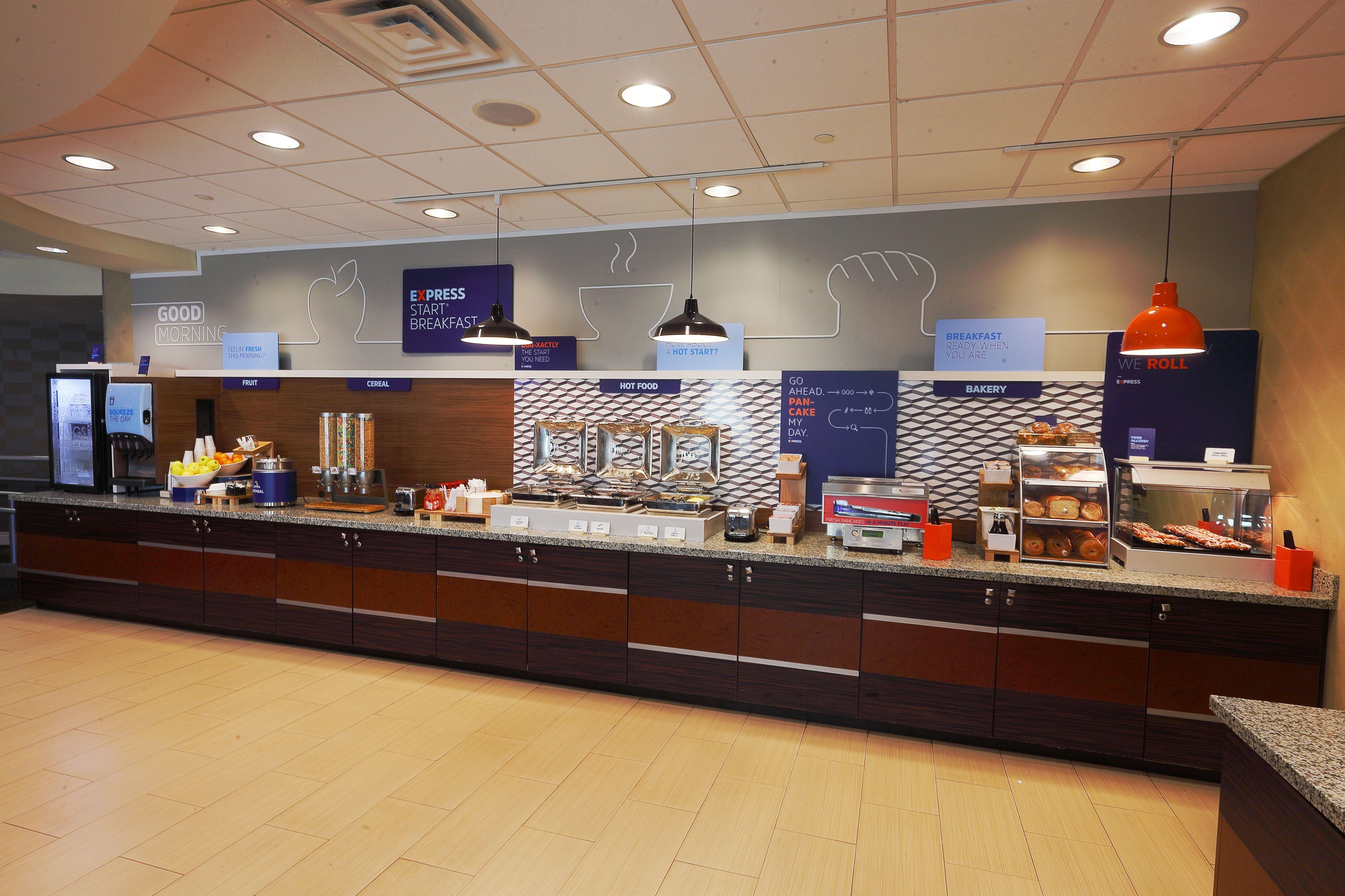 Holiday Inn Express Pittsburgh West - Greentree, An Ihg Hotel Crafton Buitenkant foto