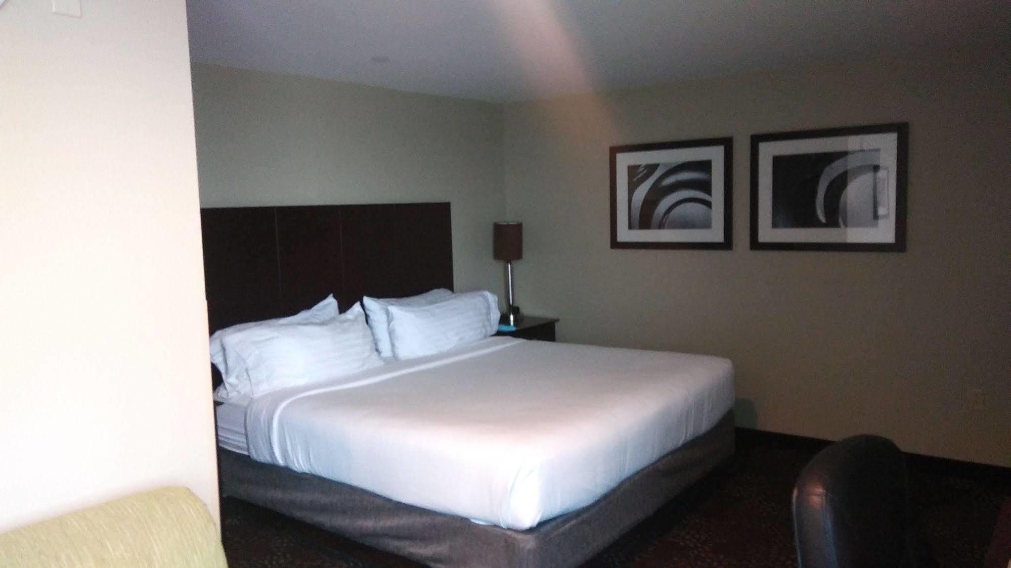 Holiday Inn Express Pittsburgh West - Greentree, An Ihg Hotel Crafton Buitenkant foto
