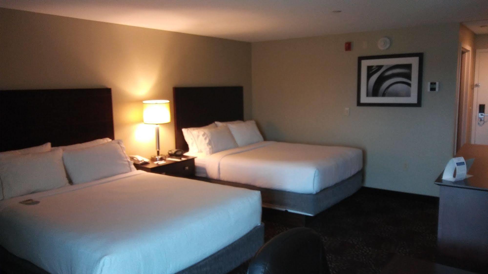 Holiday Inn Express Pittsburgh West - Greentree, An Ihg Hotel Crafton Buitenkant foto